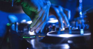 Le migliori app per DJ:Il mondo del mixaggio musicale mobile